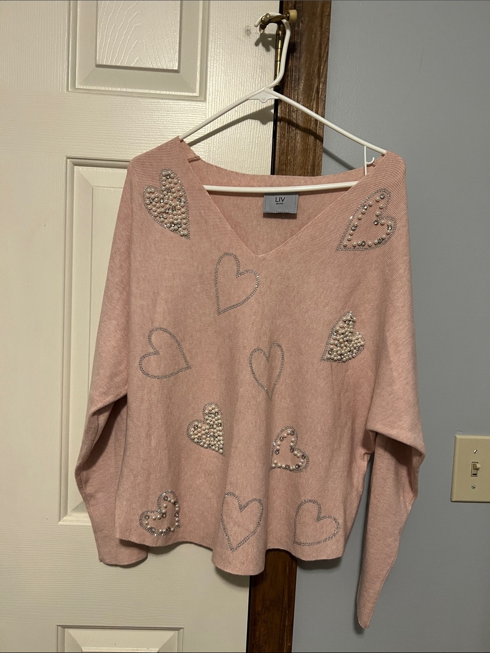 Liv Milano Dusty Pink V-Neck Heart Embellished Sweater